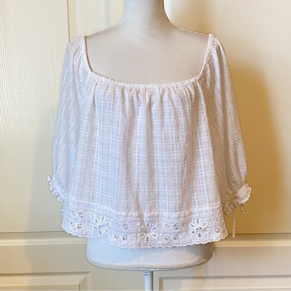 American Eagle Women’s White Short Sleeve Eyelet Crop Peasant Blouse Size Large - Picture 11 of 11
